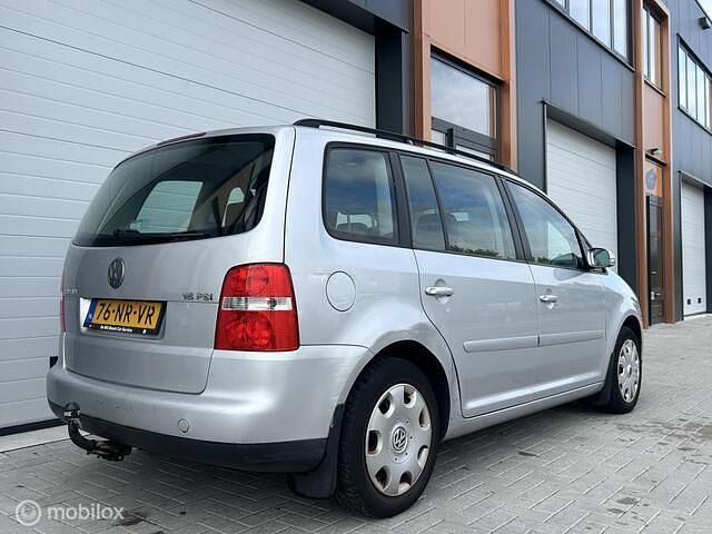 Occasion VW Touran Trendline 116 PK (85 kW) 2004 Grijs MPV