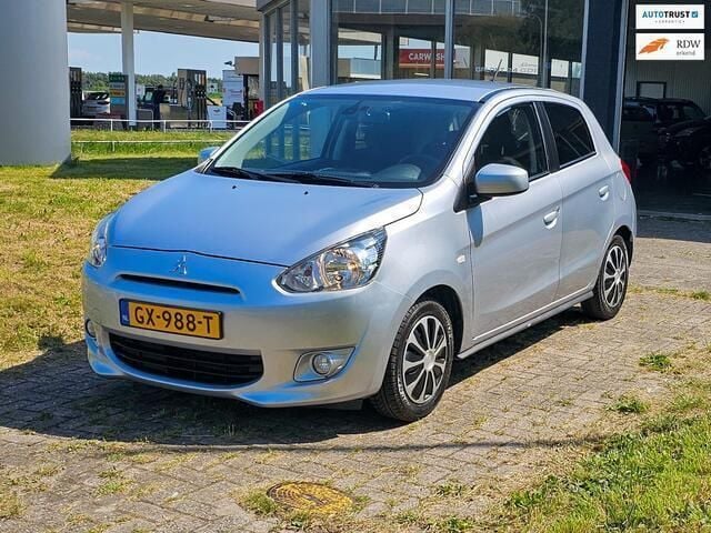 Grijs Gebruikt 2015 Mitsubishi Space Star Hatchback | € 4.250 (Eerlijke prijs) - Afbeelding 1/4