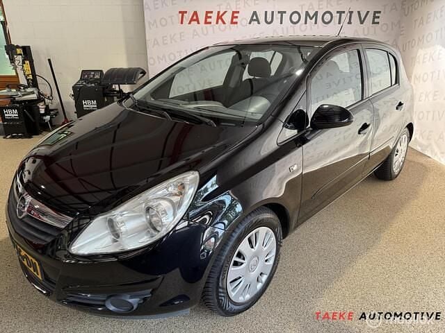 Zwart Gebruikt 2007 Opel Corsa Cosmo Hatchback | € 2.450 (Eerlijke prijs) - Afbeelding 1/4