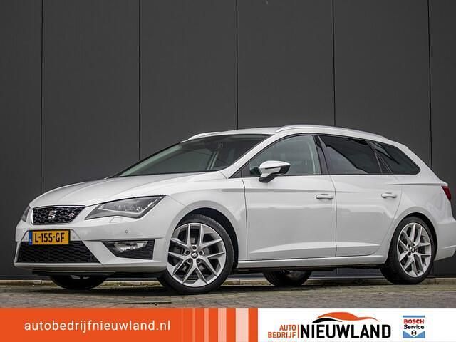 Wit Occasion 2016 Seat Leon ST CONNECT Stationwagen | € 13.695 (Duur) - Afbeelding 1/4