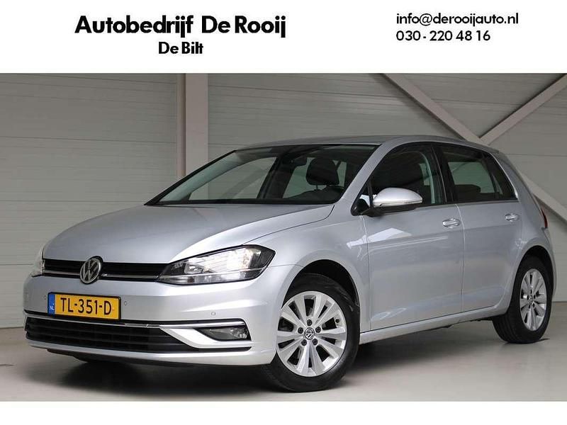 Grijs Gebruikt 2018 VW Golf VII Comfortline Hatchback | € 14.500 (Eerlijke prijs) - Afbeelding 1/4