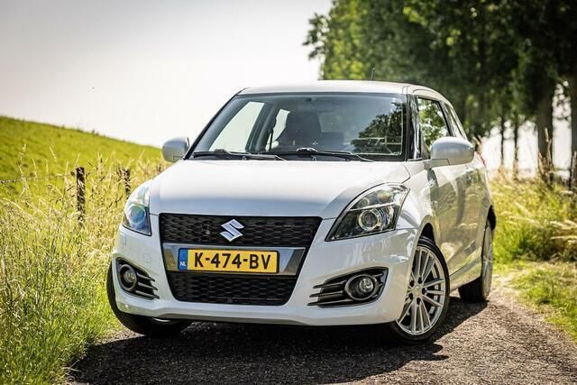 Wit Gebruikt 2012 Suzuki Swift Sport Hatchback | € 8.940 (Eerlijke prijs) - Afbeelding 1/4