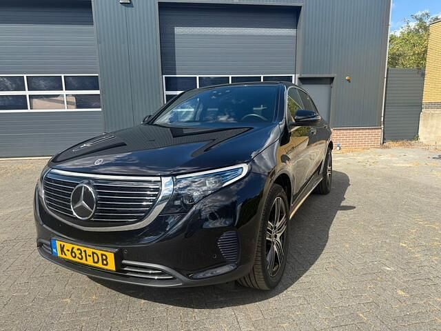 Zwart Occasion 2020 Mercedes EQC400 Business SUV | € 38.800 (Iets duurder) - Afbeelding 1/4