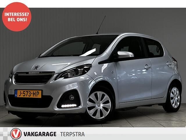 Grijs (metallic) Gebruikt 2020 Peugeot 108 Active Hatchback | € 4.995 (Goede deal) - Afbeelding 1/4