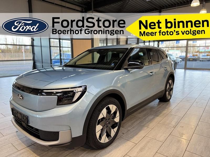 Blauw (metallic) Occasion 2025 Ford Explorer Extended Range SUV | € 39.950 (Goede deal) - Afbeelding 1/4