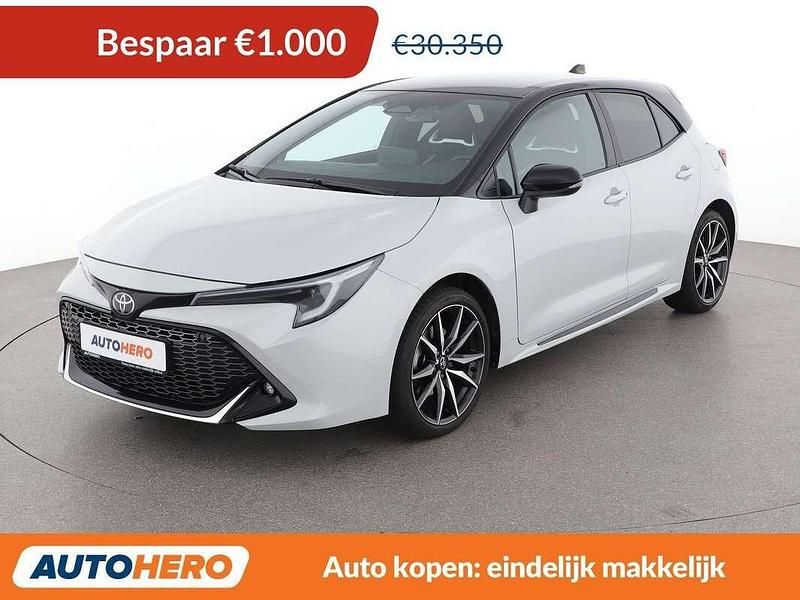 Grijs Occasion 2023 Toyota Corolla Sport Hatchback | € 29.549 (Eerlijke prijs) - Afbeelding 1/3