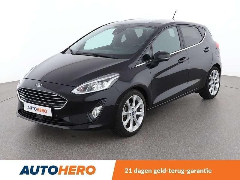 Zwart Gebruikt 2017 Ford Fiesta Hatchback | € 10.849 (Eerlijke prijs) - Afbeelding 1/3