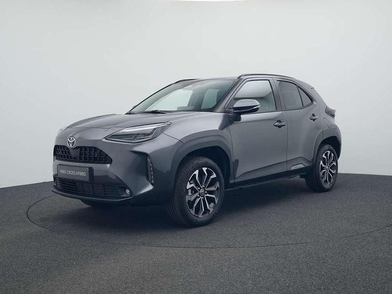 Grijs, metallic lak Nieuw 2025 Toyota Yaris Cross Comfort SUV | € 35.285 (Eerlijke prijs) - Afbeelding 1/4