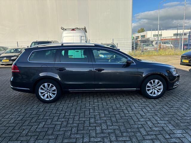 Occasion VW Passat Comfortline 123 PK (90 kW) 2012 Bruin Stationwagen