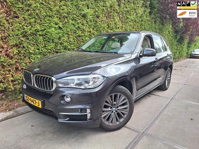 Grijs Gebruikt 2014 BMW X5 Executive SUV | € 16.000 (Eerlijke prijs) - Afbeelding 1/4