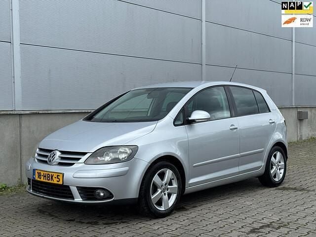 Grijs, metallic lak Gebruikt 2007 VW Golf Plus S MPV | € 3.499 (Goede deal) - Afbeelding 1/4