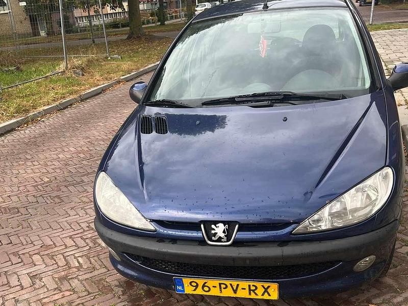 Blauw Gebruikt 2005 Peugeot 206 Hatchback | € 499 (Goede deal) - Afbeelding 1/4