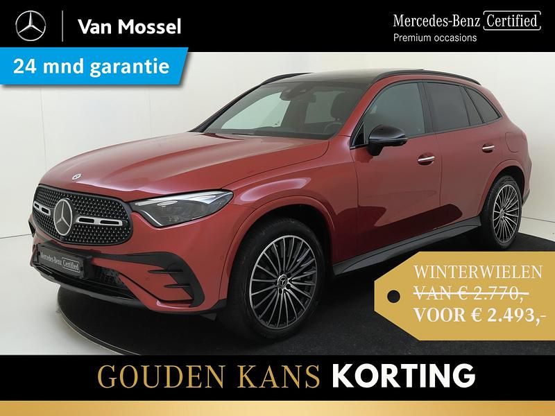 Rood Gebruikt 2024 Mercedes GLC300 AMG line SUV | € 63.945 (Eerlijke prijs) - Afbeelding 1/4