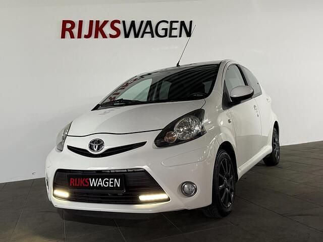 Occasion Toyota Aygo 68 PK (50 kW) 2012 Wit Hatchback