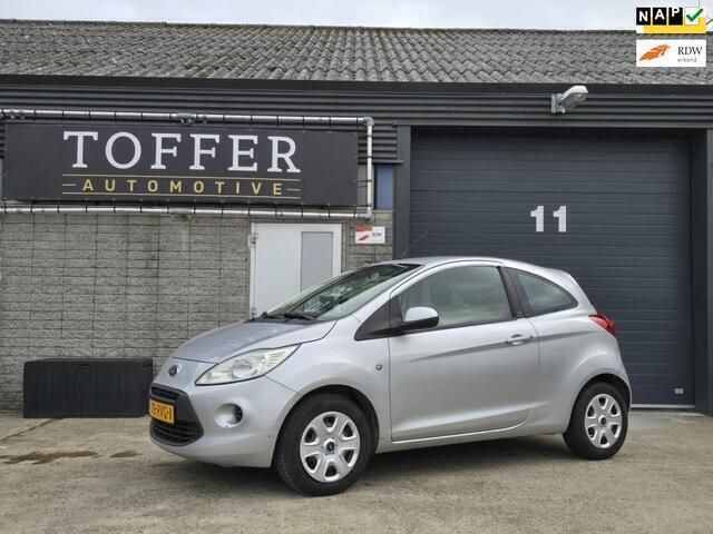 Grijs Gebruikt 2011 Ford Ka Cool & Sound Edition Hatchback | € 2.650 (Goede deal) - Afbeelding 1/4