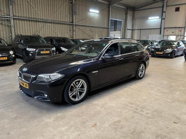 Zwart Gebruikt 2014 BMW 520 Executive Stationwagen | € 9.500 (Eerlijke prijs) - Afbeelding 1/4