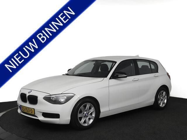 Wit Gebruikt 2012 BMW 116 Hatchback | € 8.400 (Eerlijke prijs) - Afbeelding 1/4