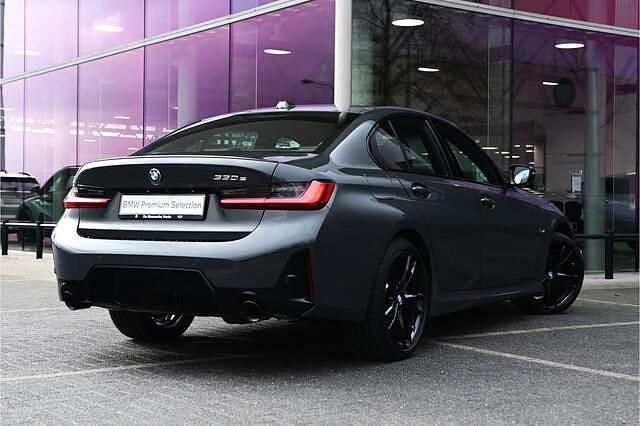 Occasion BMW 330 Executive 291 PK (214 kW) 2024 Grijs Sedan