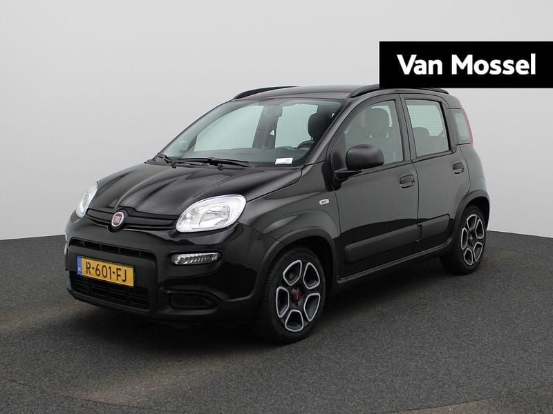 Zwart Gebruikt 2022 Fiat Panda City Life Hatchback | € 12.900 - Afbeelding 1/4