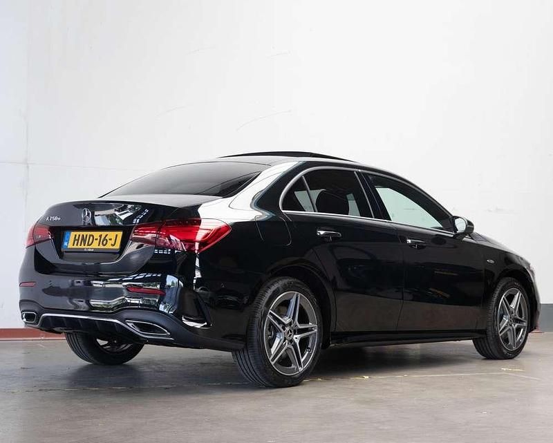 Occasion Mercedes A250 Business 163 PK (119 kW) 2025 Zwart Sedan