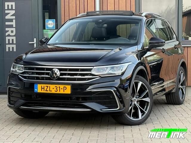 Zwart Occasion 2023 VW Tiguan R-line SUV | € 41.950 (Eerlijke prijs) - Afbeelding 1/4