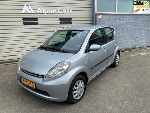 Grijs Gebruikt 2007 Daihatsu Sirion Hatchback | € 1.650 (Eerlijke prijs) - Afbeelding 1/4