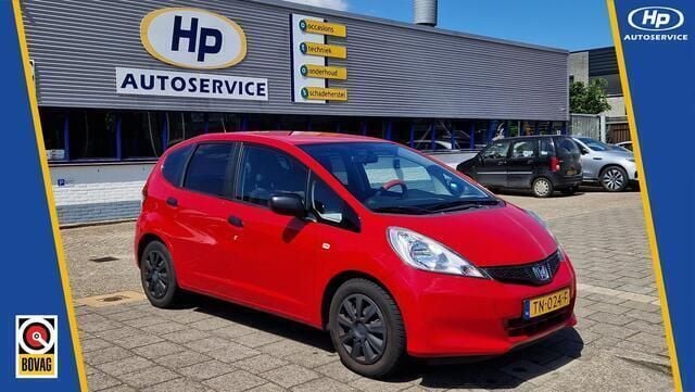 Rood Gebruikt 2015 Honda Jazz S Hatchback | € 9.500 (Eerlijke prijs) - Afbeelding 1/4