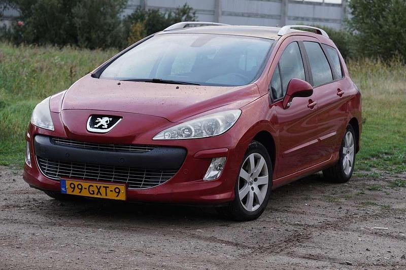 Occasion Peugeot 308 140 PK (102 kW) 2008 Rood Stationwagen