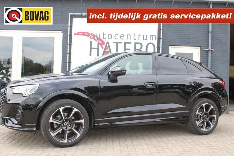 Zwart Gebruikt 2022 Audi Q3 Sportback S-Line SUV | € 42.900 (Eerlijke prijs) - Afbeelding 1/4