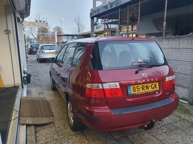 Occasion Kia Carens EX 139 PK (102 kW) 2005 Rood (metallic) MPV