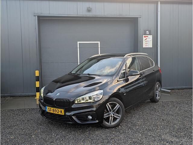 Occasion BMW 218 Executive 136 PK (100 kW) 2018 Zwart Stationwagen
