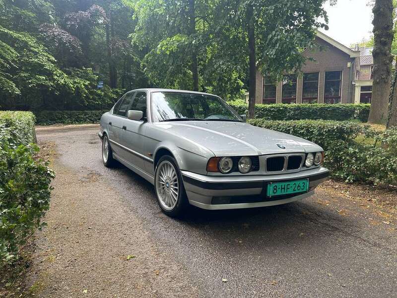 Zilver Gebruikt 1995 BMW 520 Sedan | € 6.750 - Afbeelding 1/4