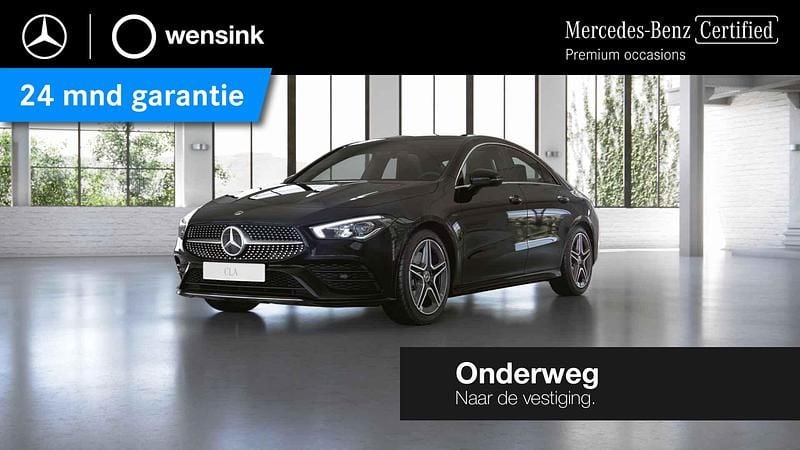 Zwart Gebruikt 2021 Mercedes CLA250e Business Sedan | € 31.850 (Goede deal) - Afbeelding 1/4