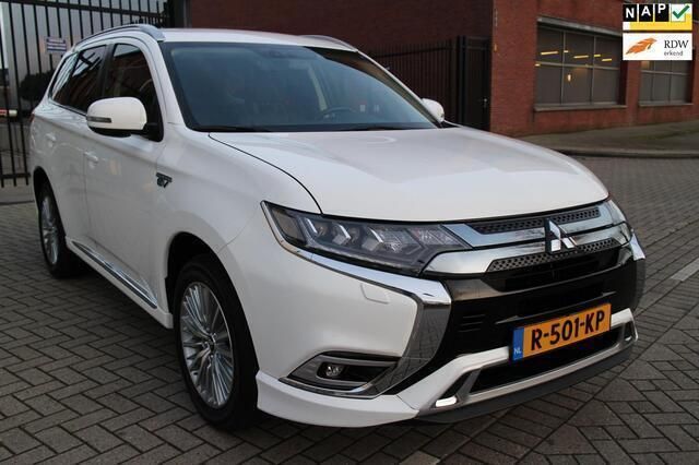 Wit Gebruikt 2020 Mitsubishi Outlander Edition SUV | € 24.950 (Eerlijke prijs) - Afbeelding 1/4