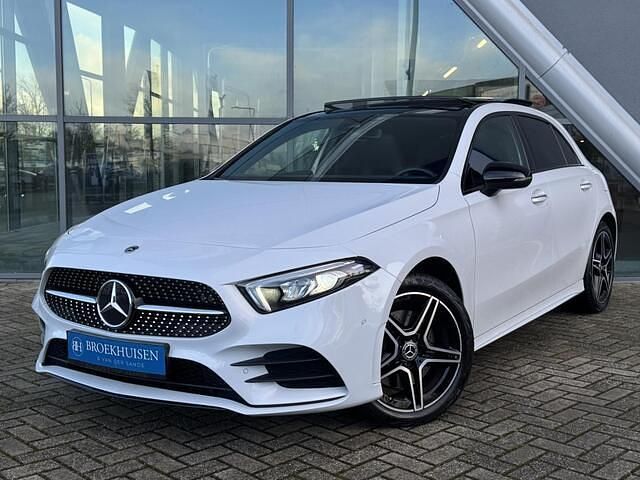 Occasion Mercedes A250 AMG line 218 PK (160 kW) 2023 Wit Hatchback