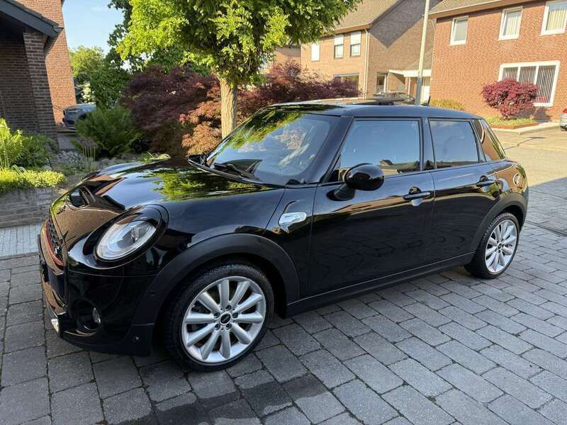 Zwart Gebruikt 2015 Mini Cooper S Chili Hatchback | € 16.999 (Eerlijke prijs) - Afbeelding 1/4