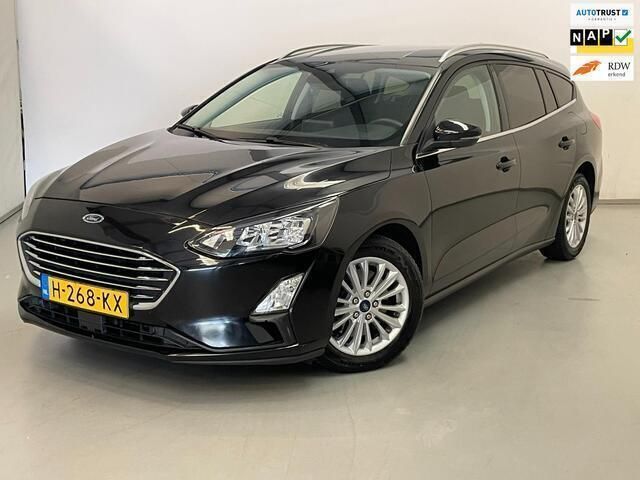 Zwart Gebruikt 2020 Ford Focus Titanium Stationwagen | € 13.950 (Eerlijke prijs) - Afbeelding 1/4