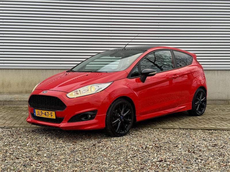 Occasion Ford Fiesta 142 PK (104 kW) 2014 Rood Hatchback