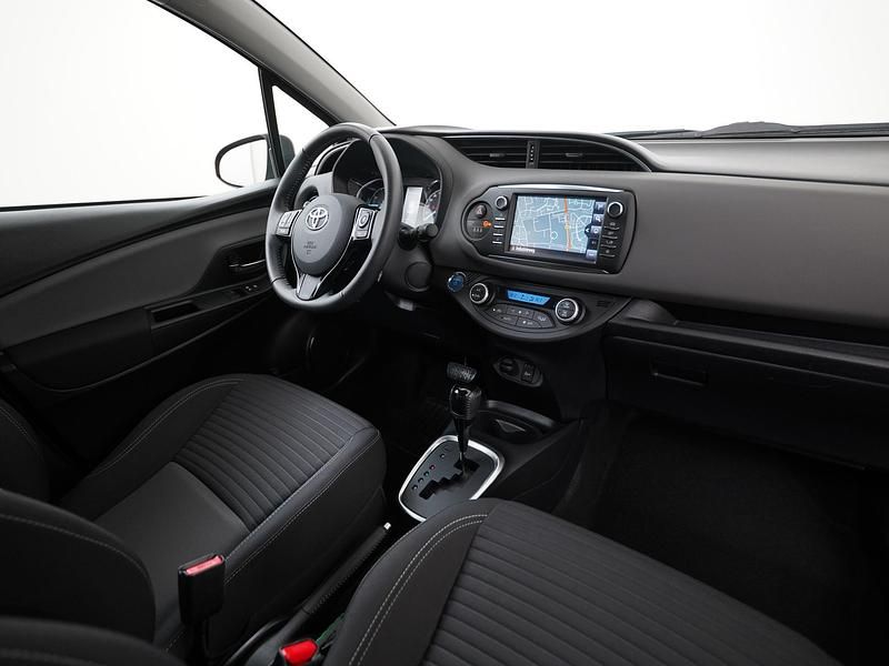 Occasion Toyota Yaris 101 PK (74 kW) 2019 Rood Hatchback