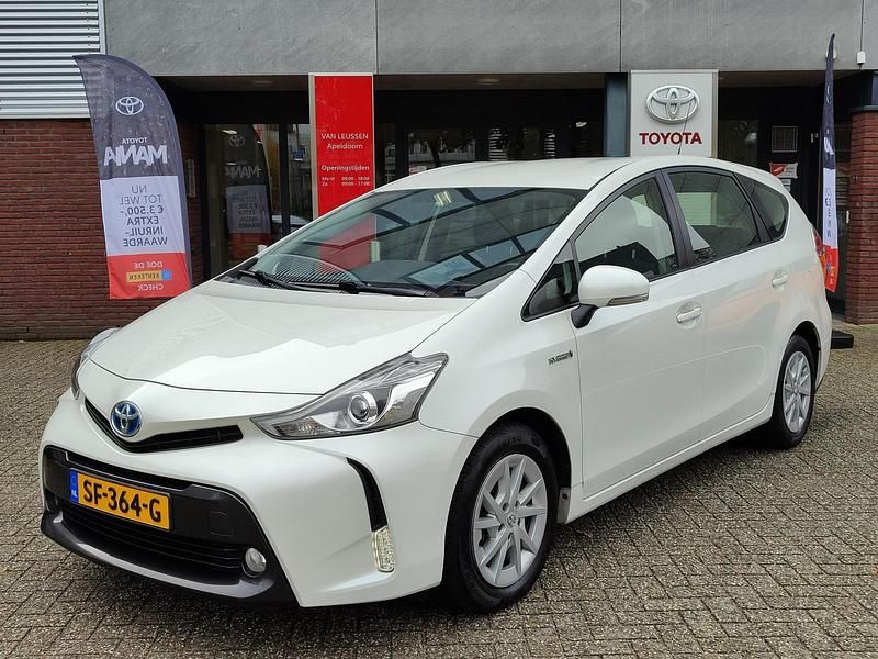 Wit Gebruikt 2015 Toyota Prius+ Limited MPV | € 18.400 (Eerlijke prijs) - Afbeelding 1/4