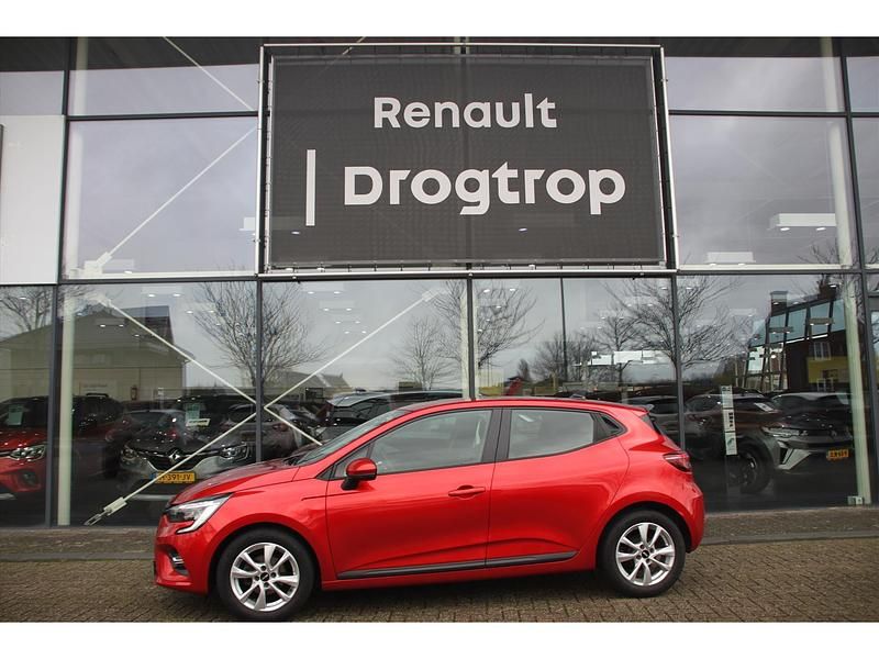 Rouge flamme (rood parelmoer) Gebruikt 2022 Renault Clio V Intens Hatchback | € 14.925 (Eerlijke prijs) - Afbeelding 1/4