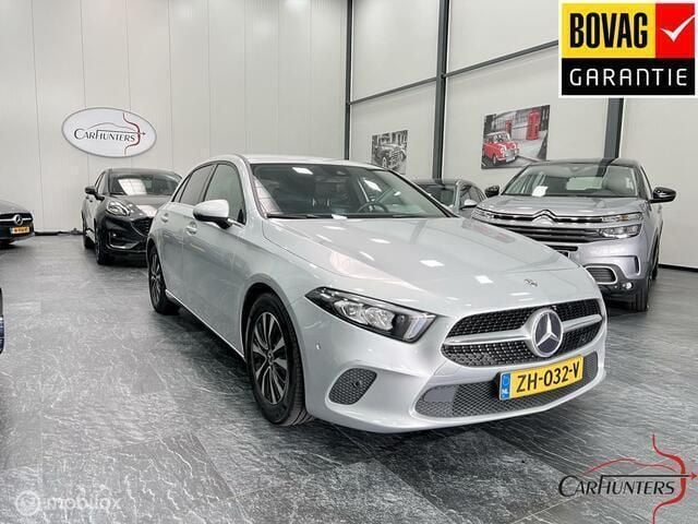 Zilver Gebruikt 2019 Mercedes A180 Advantage Hatchback | € 19.950 (Super prijs) - Afbeelding 1/4