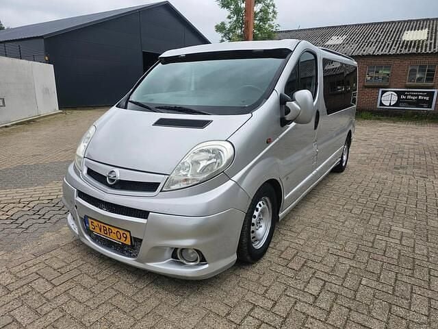 Zilver Gebruikt 2009 Opel Vivaro Van | € 5.450 (Eerlijke prijs) - Afbeelding 1/4