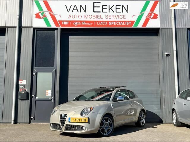 Beige Gebruikt 2012 Alfa Romeo MiTo Quadrifoglio Verde Hatchback | € 7.750 (Iets duurder) - Afbeelding 1/4