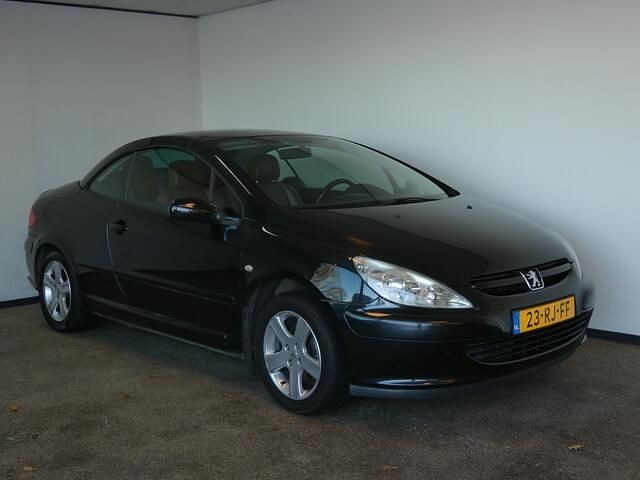 Occasion Peugeot 307 CC 109 PK (80 kW) 2005 Zwart Cabriolet
