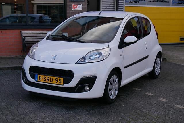 Occasion Peugeot 107 Active 68 PK (50 kW) 2013 Wit Hatchback
