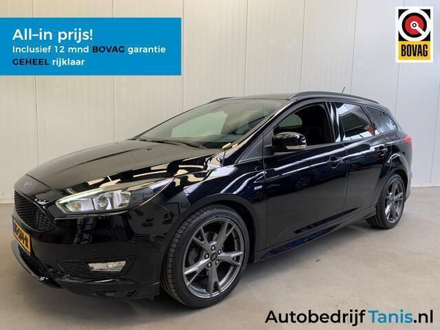 Zwart Gebruikt 2018 Ford Focus ST-Line Stationwagen | € 17.950 (Iets duurder) - Afbeelding 1/4