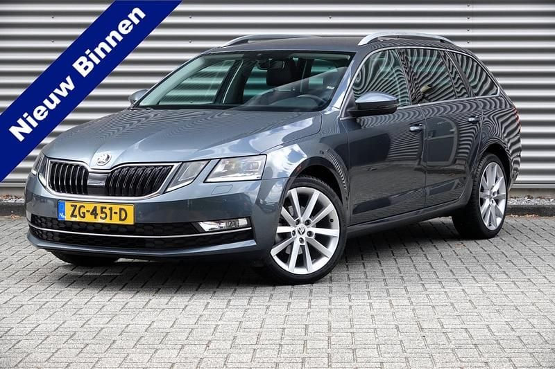 Grijs Gebruikt 2019 Skoda Octavia Business Line Stationwagen | € 13.900 (Eerlijke prijs) - Afbeelding 1/4