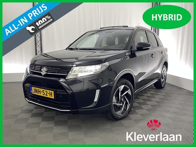 Zwart Occasion 2025 Suzuki Vitara Style SUV | € 29.995 (Eerlijke prijs) - Afbeelding 1/3