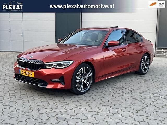 Oranje Gebruikt 2019 BMW 330 Executive Sedan | € 29.845 (Super prijs) - Afbeelding 1/4